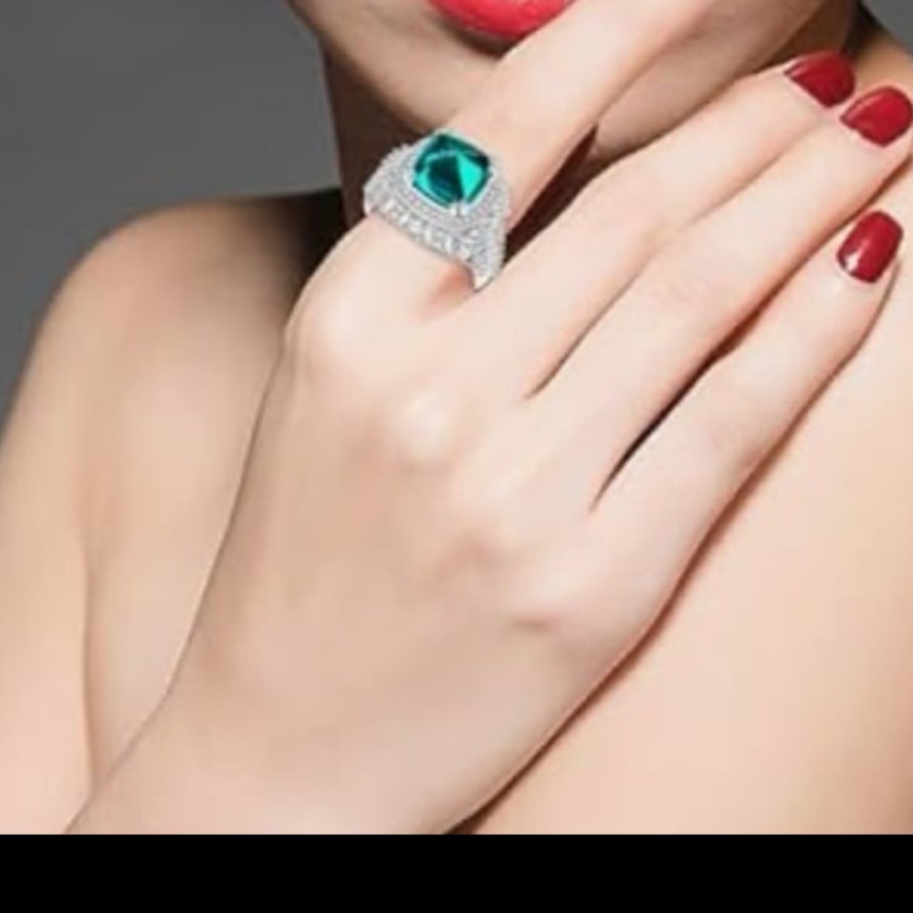 Unique Pyramid Shaped Emerald Statement Adjustabl… - image 5